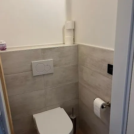 Schwalmhuette בקתה Kotschach-Mauthen