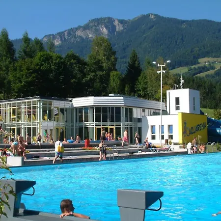 Schwalmhuette * Kotschach-Mauthen